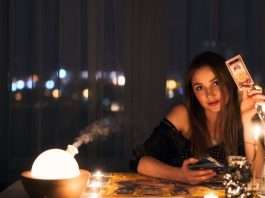 TAROT PREDVIĐANJA za Škorpiju, Vodoliju i Strijelca za 2026. godinu: NA PRAGU STE ČAROBNE GODINE – Zvijezde vam pružaju priliku za novi i bolji život!