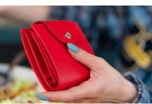 Ako vam je novčanik ove boje, bolje ga bacite: Datum rođenja određuje koja nijansa će privući uspeh i novac