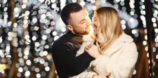 DECEMBARSKE LJUBAVNE ISKRE: OVA 3 znaka NEĆE NOVU GODINU DOČEKATI USAMLJENI – Decembar im donosi NOVU i ISKRENU LJUBAV!